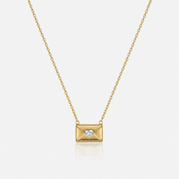 Collar colgante de damas con motivo de sobre y acento de piedra en forma de corazón