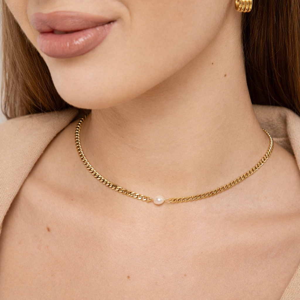 Aiza – Collar Choker de Perlas Delicadas