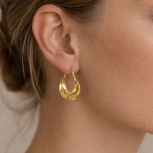 Klarissa – Pendientes Aro Curvo Elegante