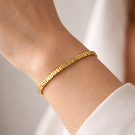 Tavi – Pulsera Dorada Harmony Elegante