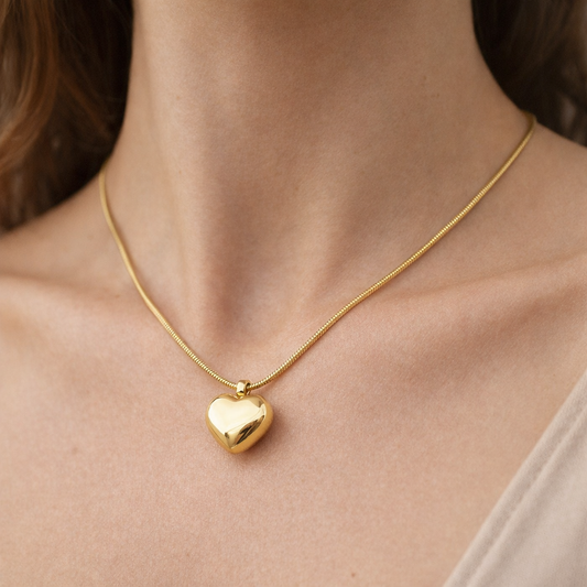 Dina – Collar Corazón Tesoro Chic