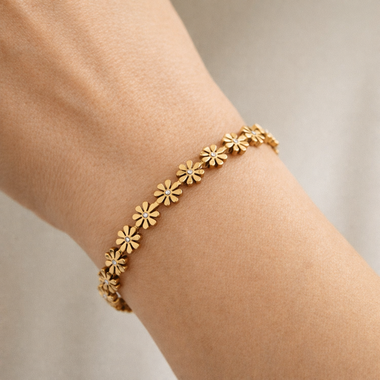 Mariana – Pulsera Floral Dorada