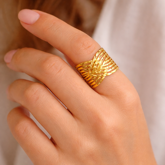 Kaye – Anillo Hueco Elegante