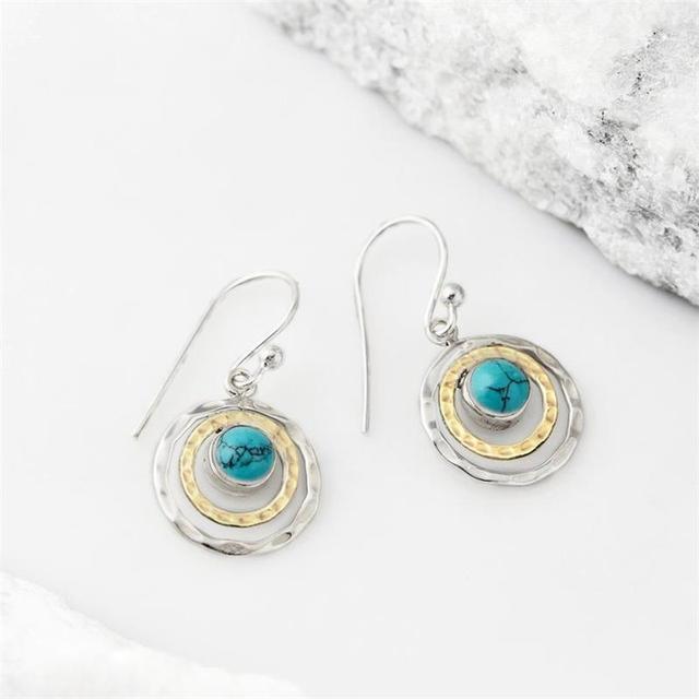 Astrid – Pendientes Boho Saturno con Turquesa en Plata y Oro