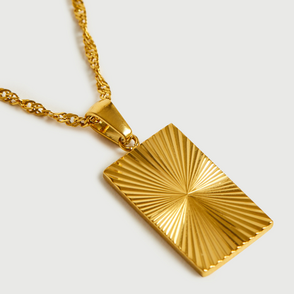 Amani – Collar Dorado Minimalista