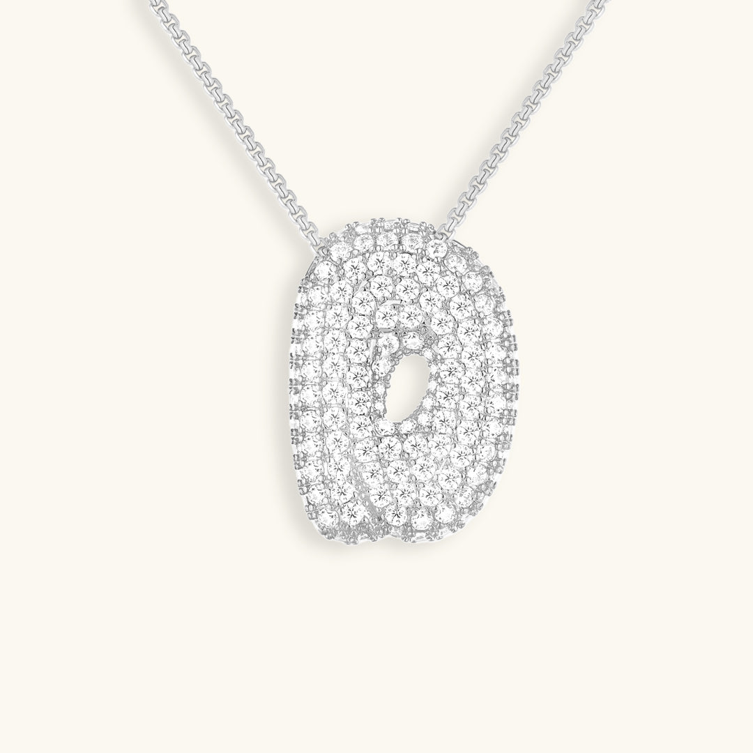 Collar de diamantes con inicial en burbuja