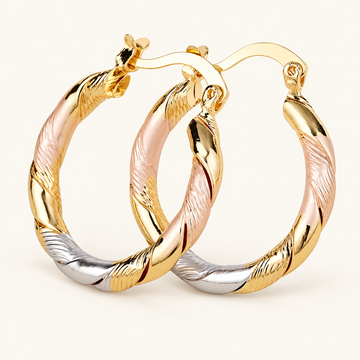 Aretes para mujeres con diseño de contraste triple y estructura en espiral