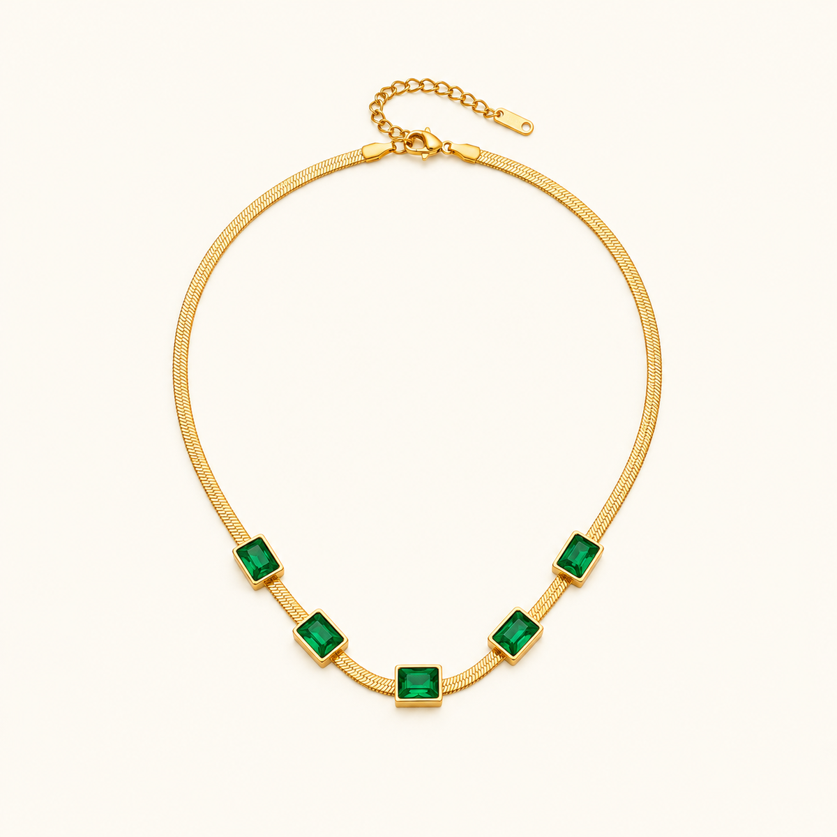 Collar de Dama con Piezas Cuadradas y Cadena Ancha