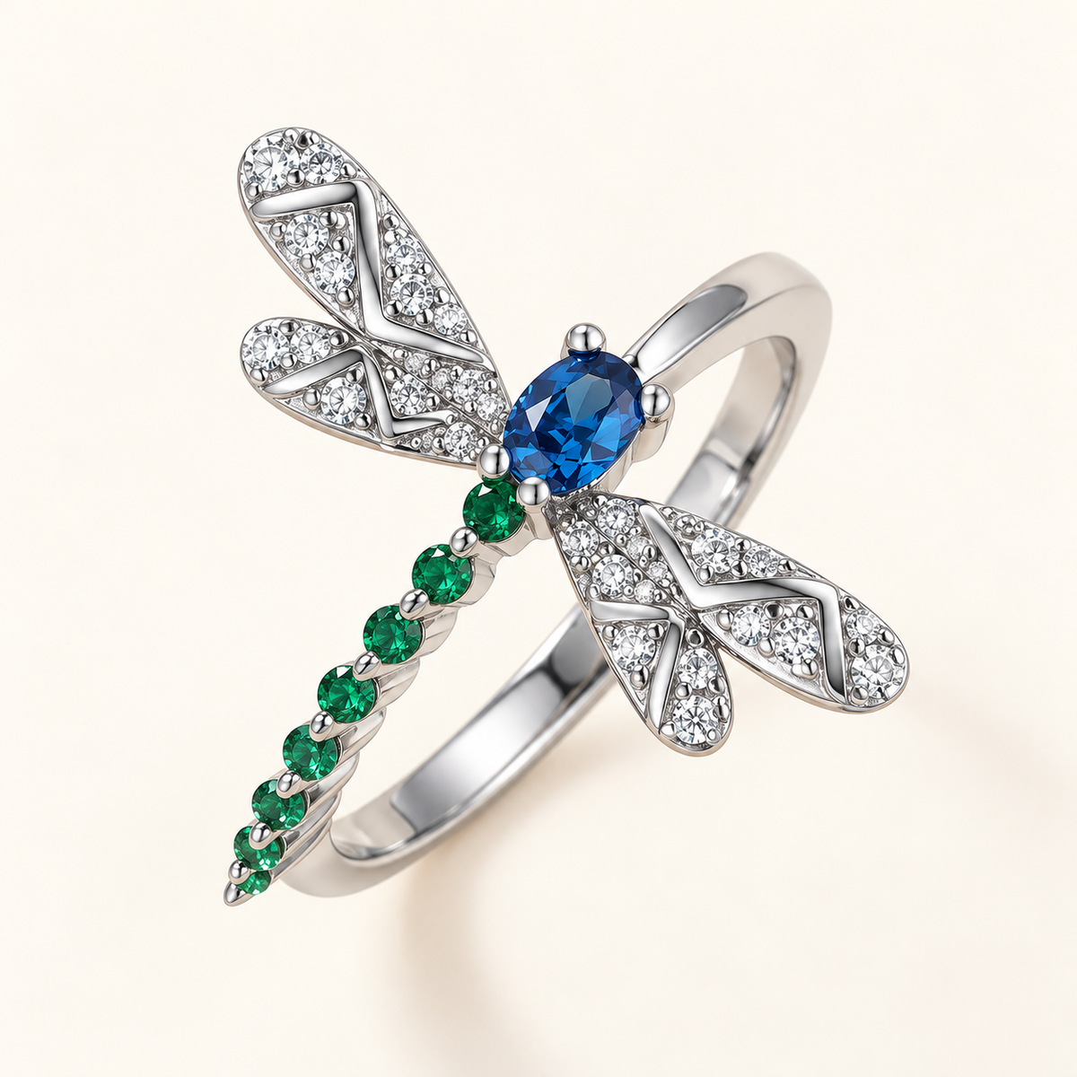 Anillo Libélula Damas con Varios Acentos de Piedra y Alas Detalladas