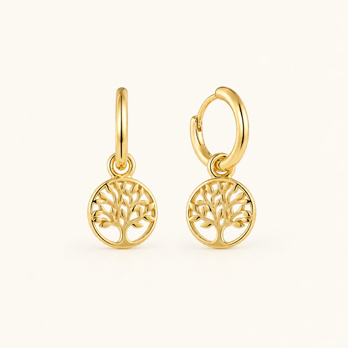 Pendientes Huggie de Mujer con Colgantes de Árbol de Vida