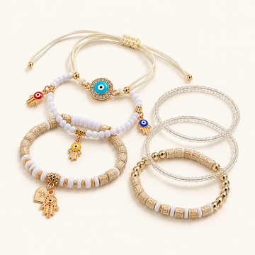 Conjunto de Pulseras Multicapas para Damas con Hamsa, Ojos y Detalles de Colgantes