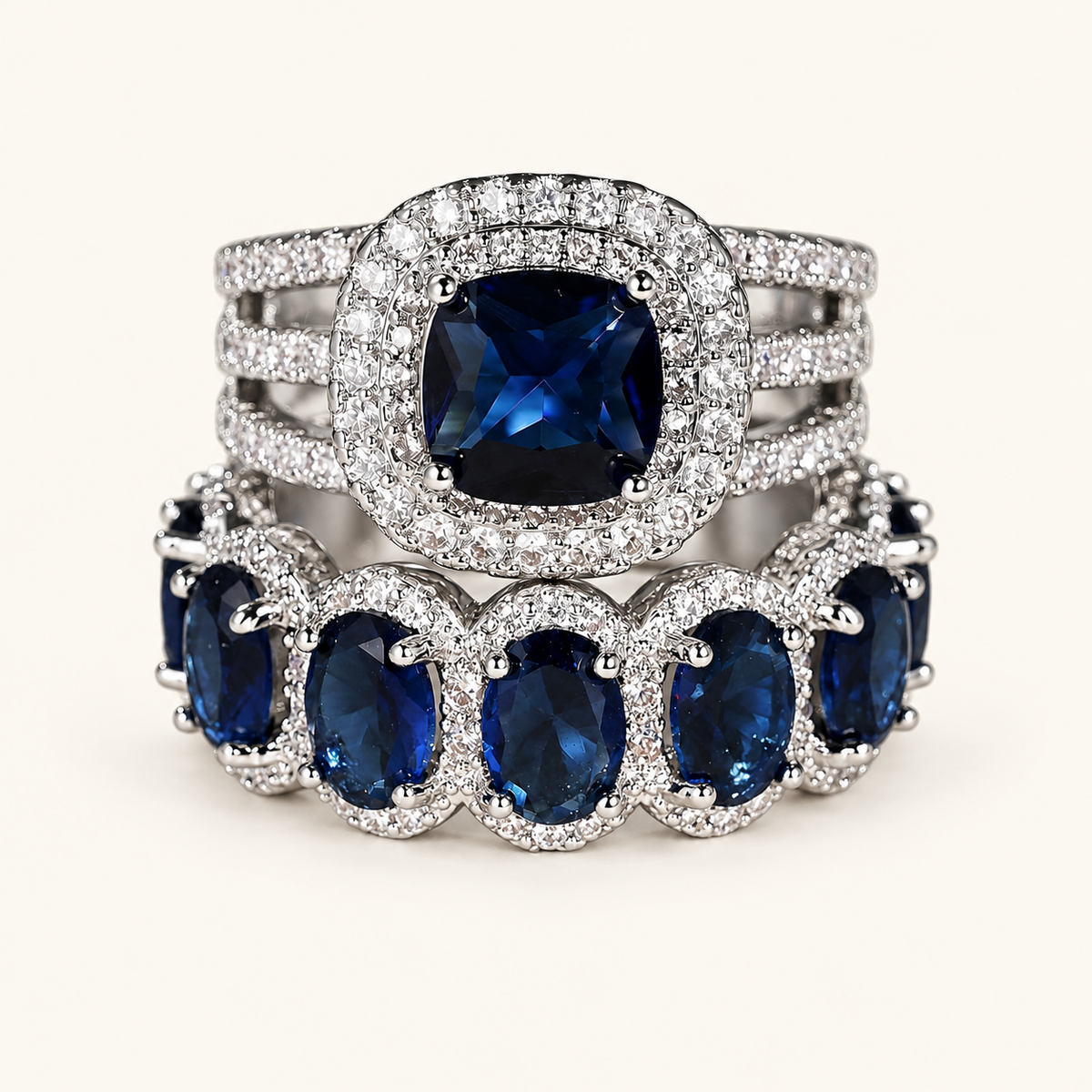 Conjunto de Anillos Apilables para Mujeres con Piedra Central y Diseño Multifila