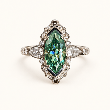 Anillo Statement para Mujeres con Piedra Central Marquesa y Marco Floral