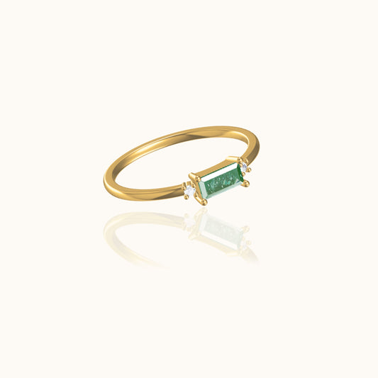 Fen - Anillo Baguette Delicado con Circonita Verde