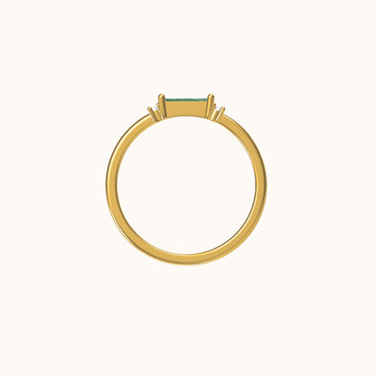 Fen - Anillo Baguette Delicado con Circonita Verde
