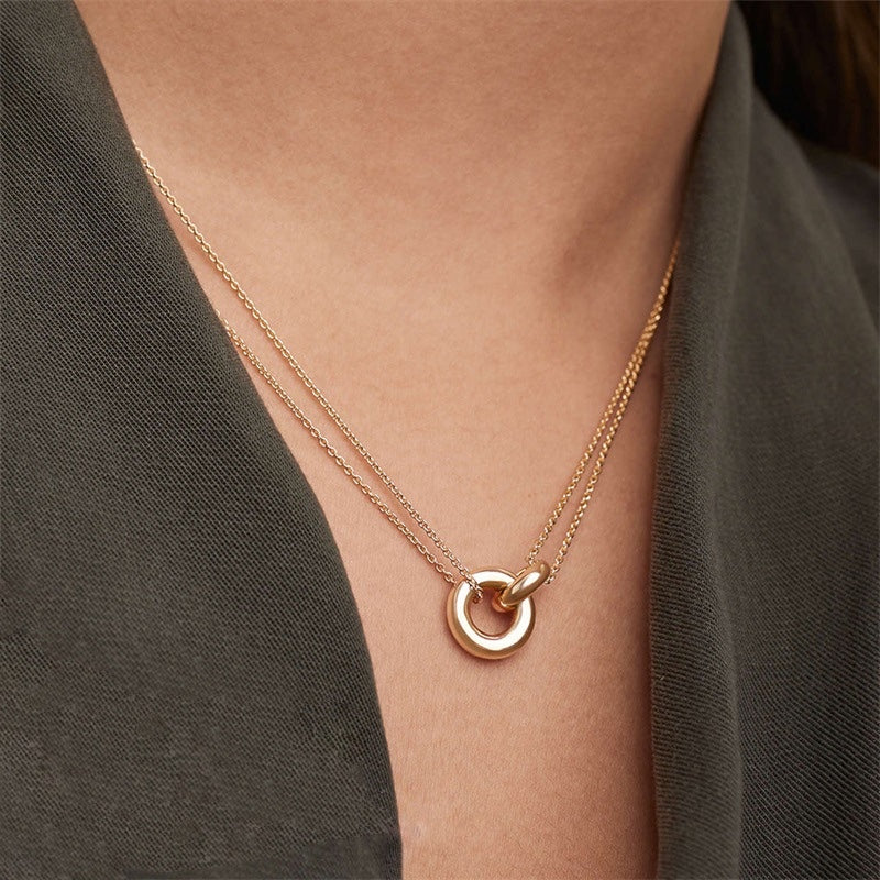 Airi – Collar Anillos Entrelazados