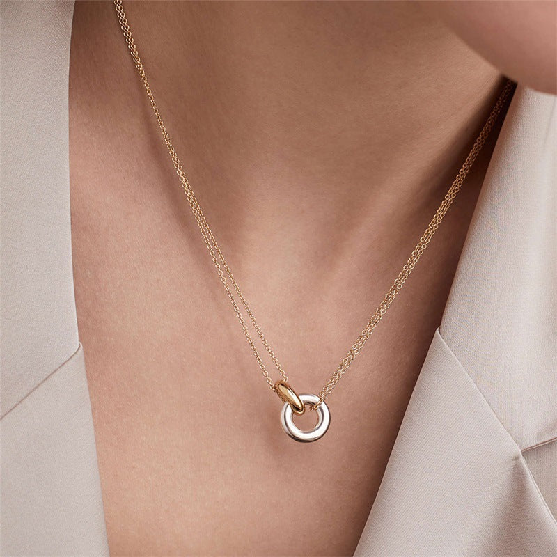 Airi – Collar Anillos Entrelazados