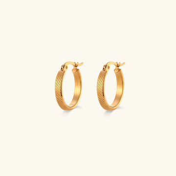 Aretes para Mujeres con Superficie Texturizada en Diagonal