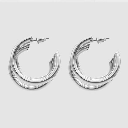 Talia – Aros Triples Elegantes