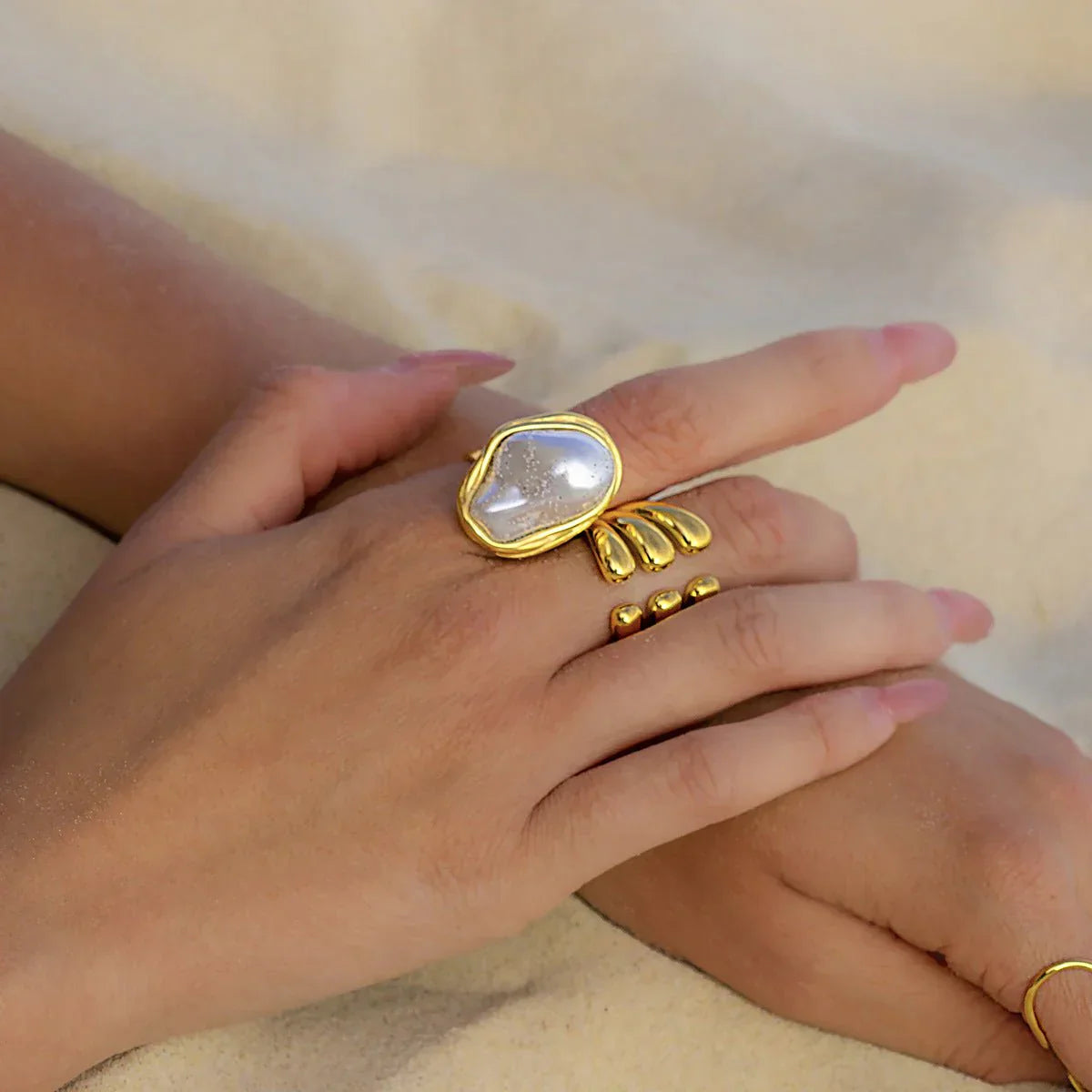 Sayaka – Bague Perla de Luna