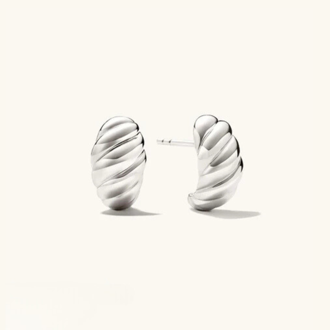 Ellie – Pendientes Croissant Dorado