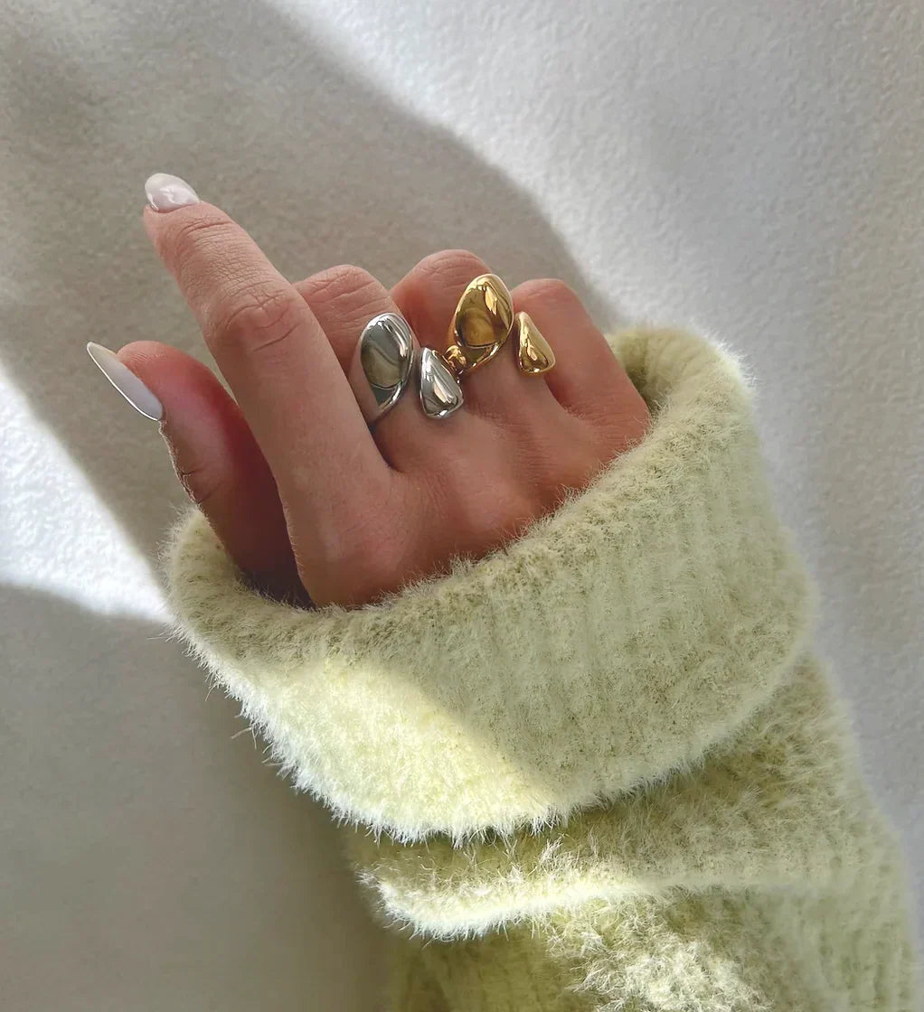 Dama Anillo Abierto Ajustable con Diseño Orgánico Curvado