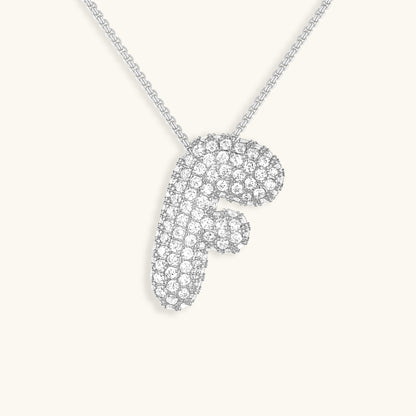 Collar de diamantes con inicial en burbuja