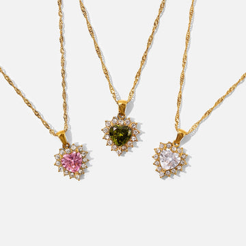 Collar Colgante Corazón Dama con Gran Piedra Central y Bisel de Piedras