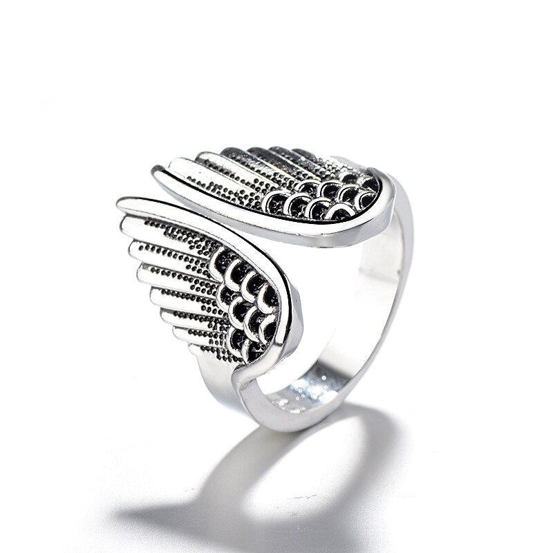 Liora – Anillo Ángel Ajustable en Plata de Ley 925