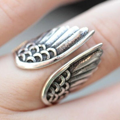Liora – Anillo Ángel Ajustable en Plata de Ley 925