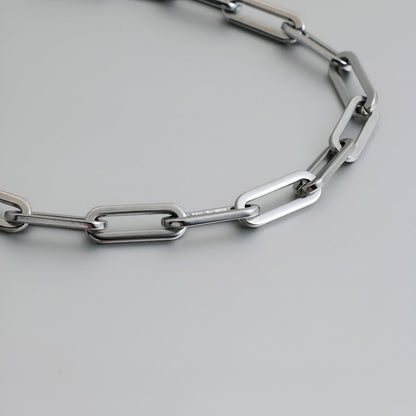 Nayumi – Pulsera Cadena Gruesa con Hebilla Cuadrada Geométrica