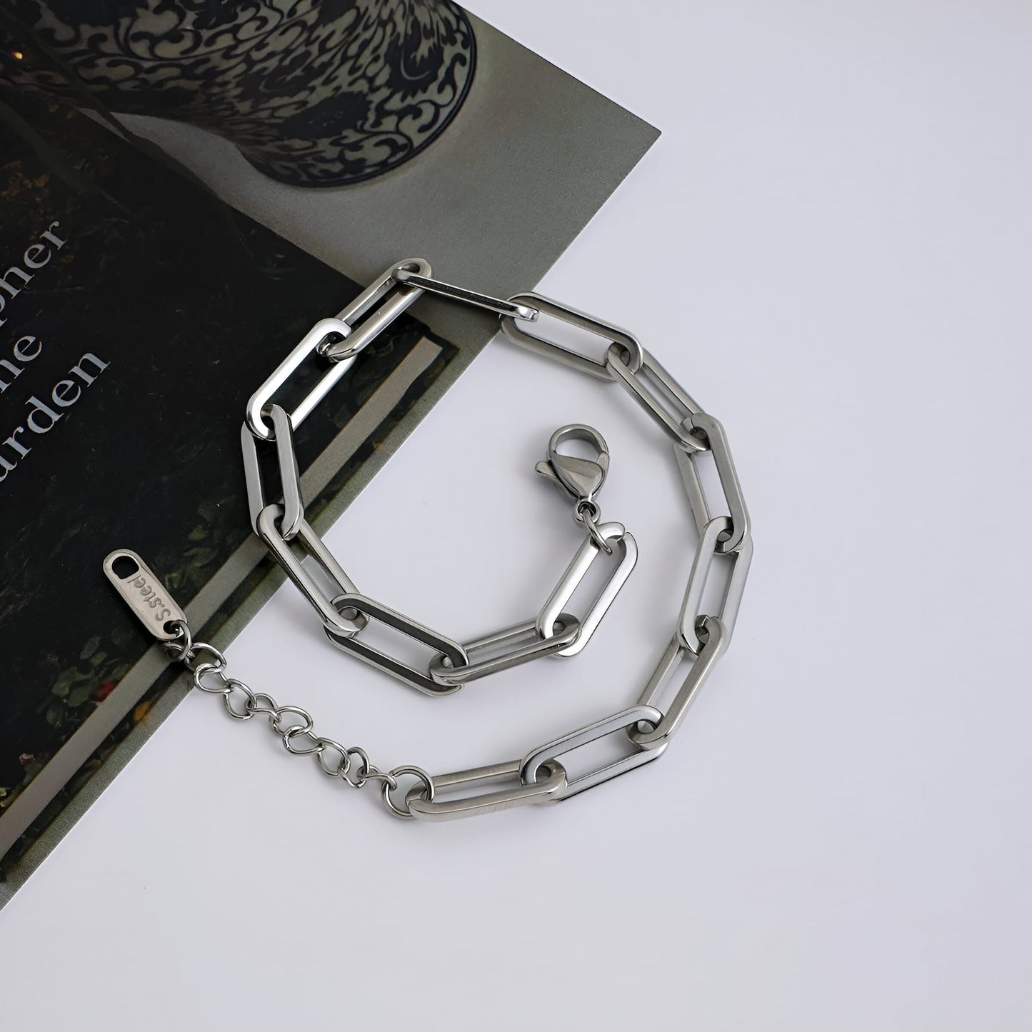 Nayumi – Pulsera Cadena Gruesa con Hebilla Cuadrada Geométrica