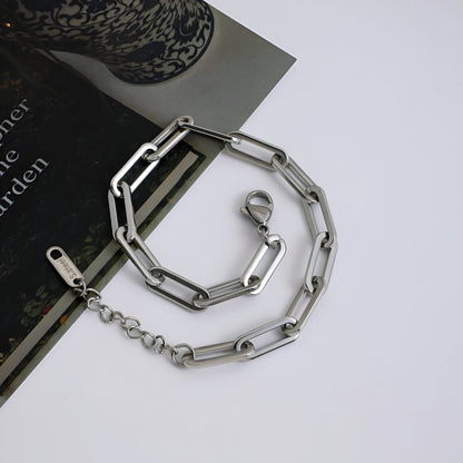 Nayumi – Pulsera Cadena Gruesa con Hebilla Cuadrada Geométrica