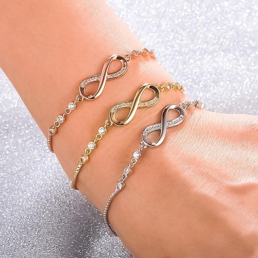 Megan – Pulsera Infinito Ajustable en Plata