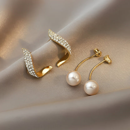 Melina – Pendientes Dorados con Perlas