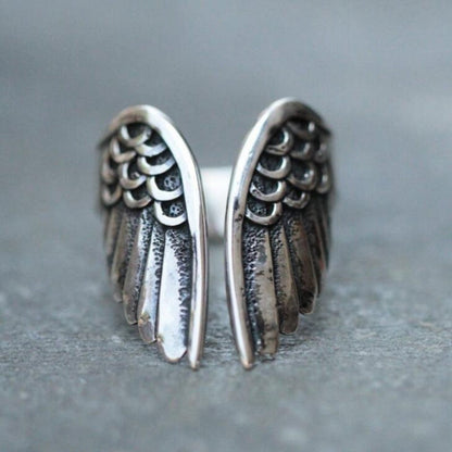 Liora – Anillo Ángel Ajustable en Plata de Ley 925
