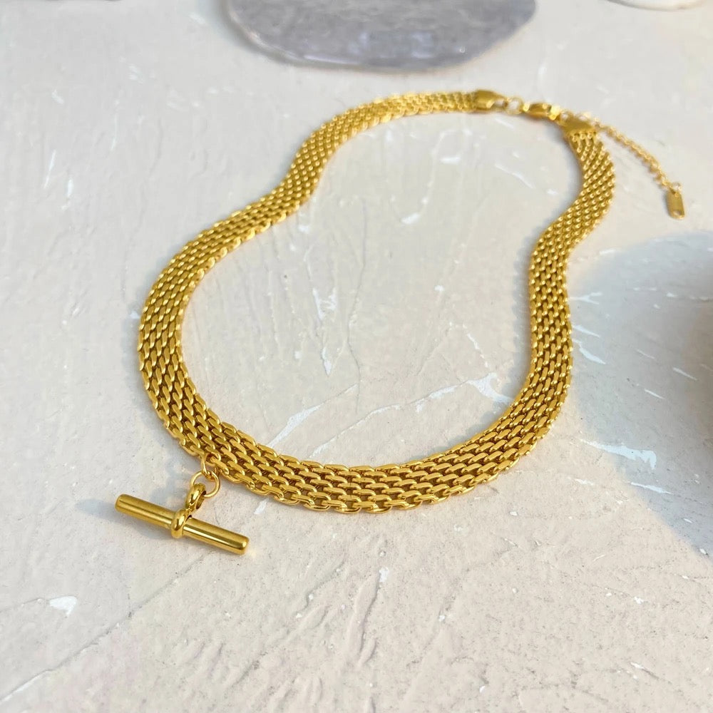 Daria – Collar Mesh con Cierre T-Bar