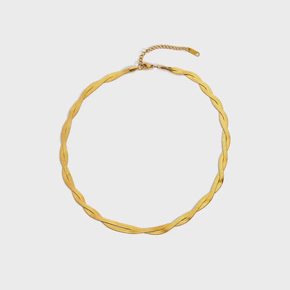 Bria – Collar Trenzado Estilo Omega