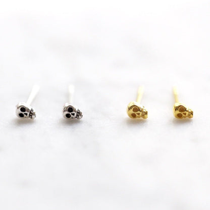 Reem - Pendientes Pequeños de Calavera