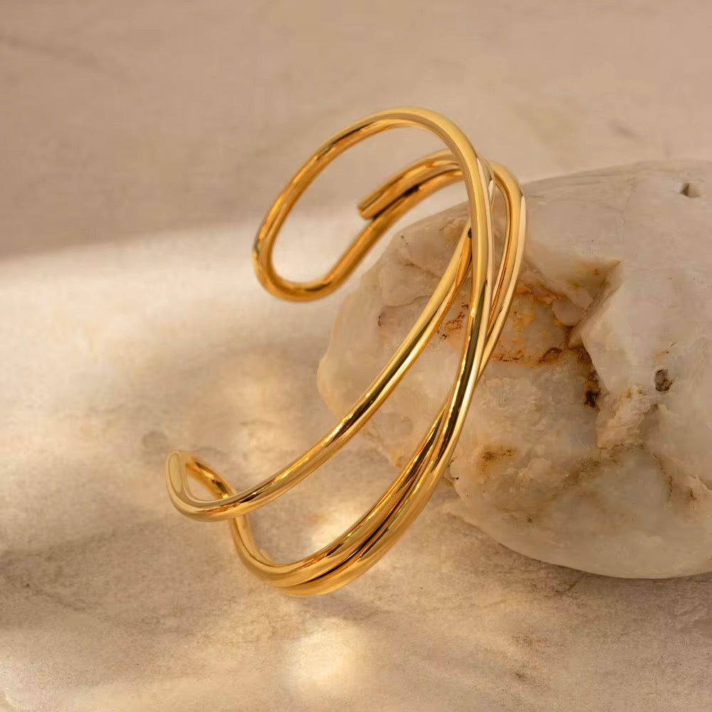 Tarra – Pulsera Trenzada con Estilo Chic