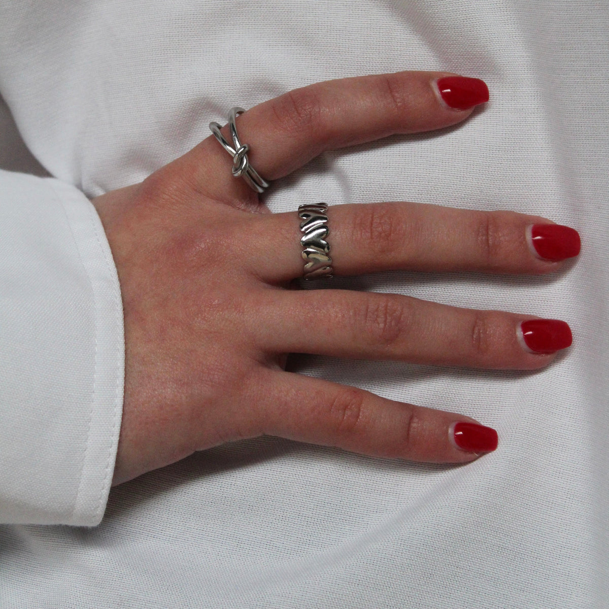 Anillo Ajustable de Mujer con Doble Banda y Motivo de Nudo