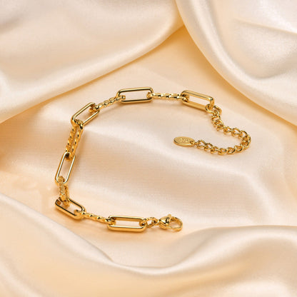 Lora – Pulsera de Acero Inoxidable Dorada