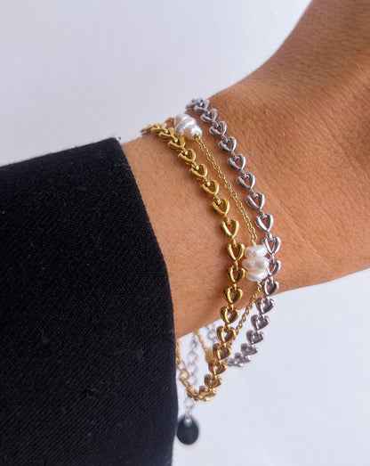 Kendra - Pulsera de cadena de corazón dorado