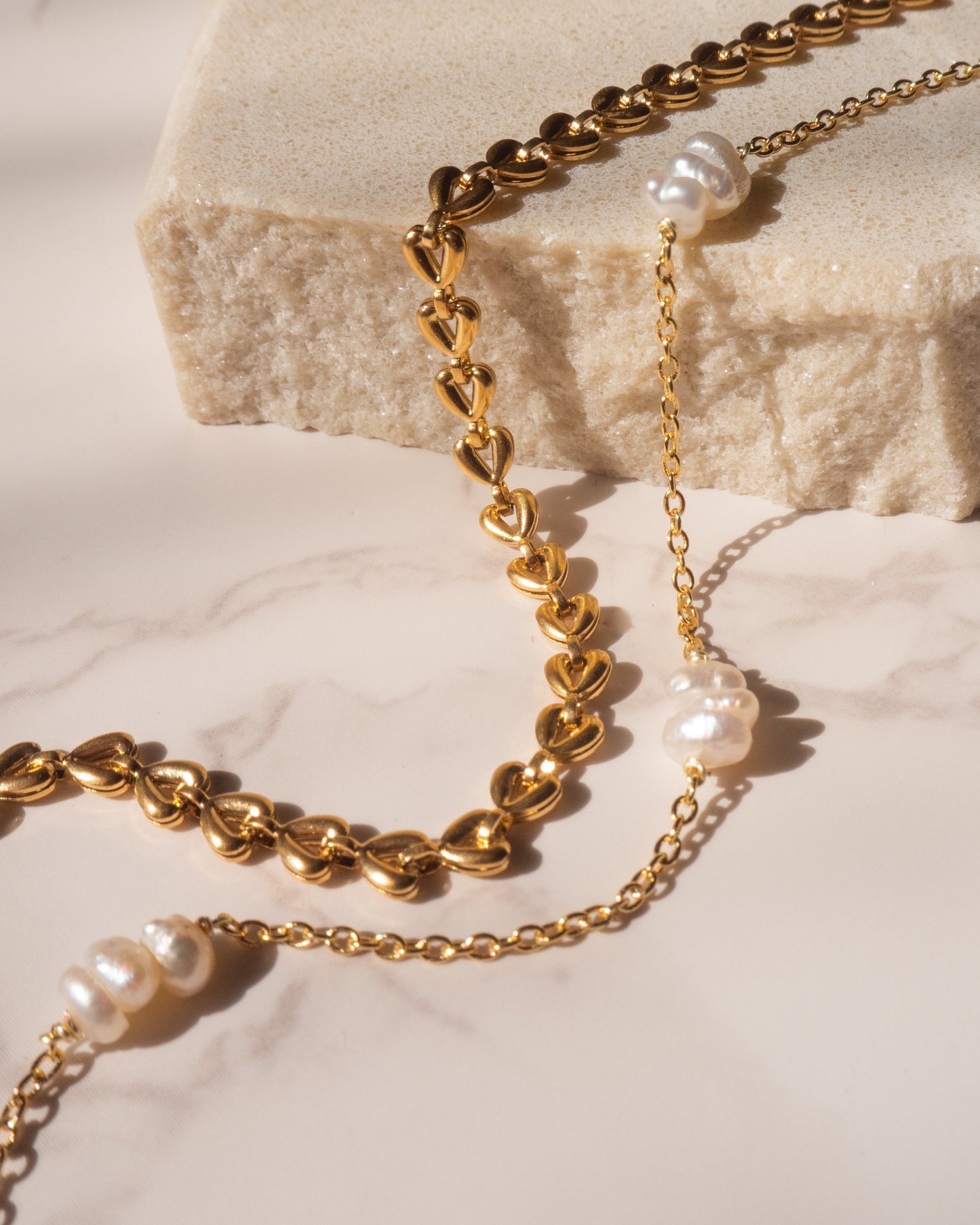 Kendra - Pulsera de cadena de corazón dorado
