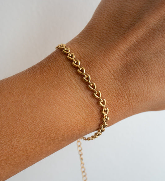Kendra - Pulsera de cadena de corazón dorado