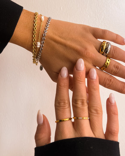 Kendra - Pulsera de cadena de corazón dorado
