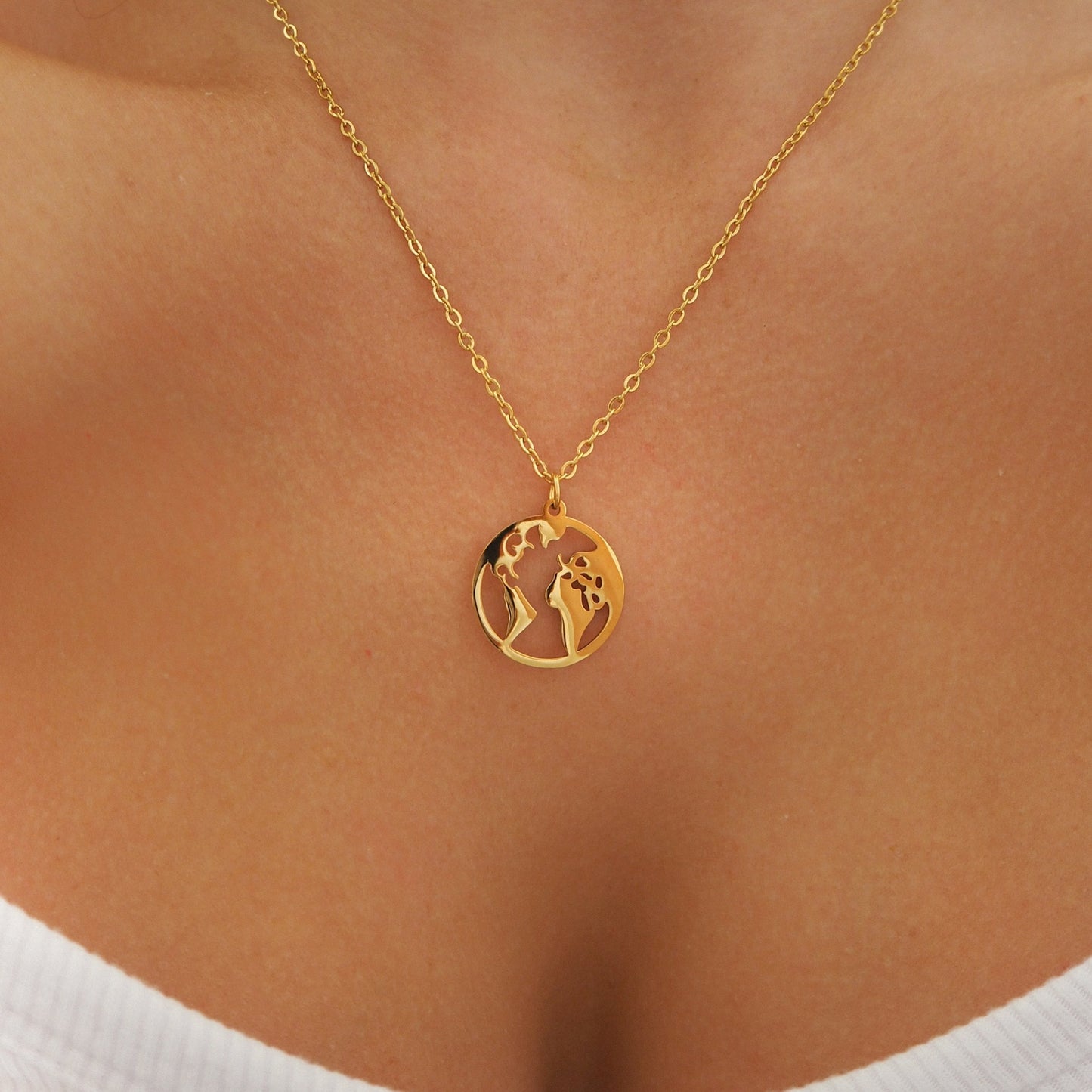 Yumi - Collar Éléganza Mapa del Mundo