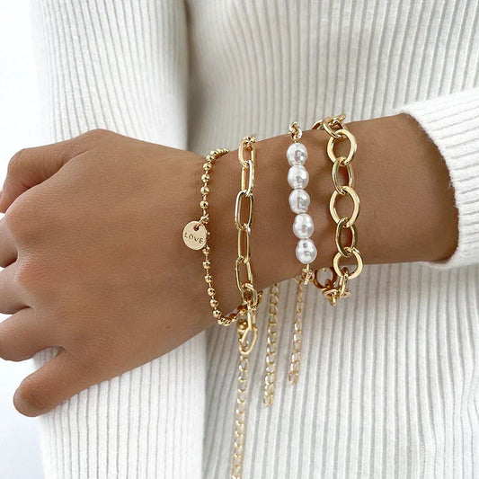 Layla – Pulseras Oro & Perlas