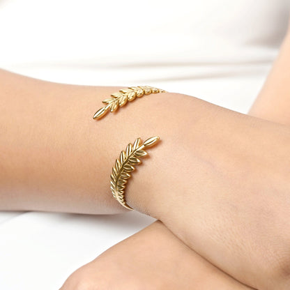 Selena – Pulsera Abierta Hojas Elegantes
