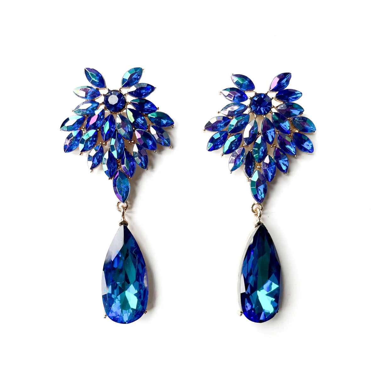 Pendientes Colgantes de Declaración para Damas con Cluster de Piedras Florales y Colgante de Gota Facetada